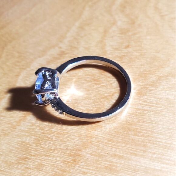 Elegant Heart Diamond White Baguette Diamonds on Ring Cocktail Ring 925 Silver - Picture 4 of 6